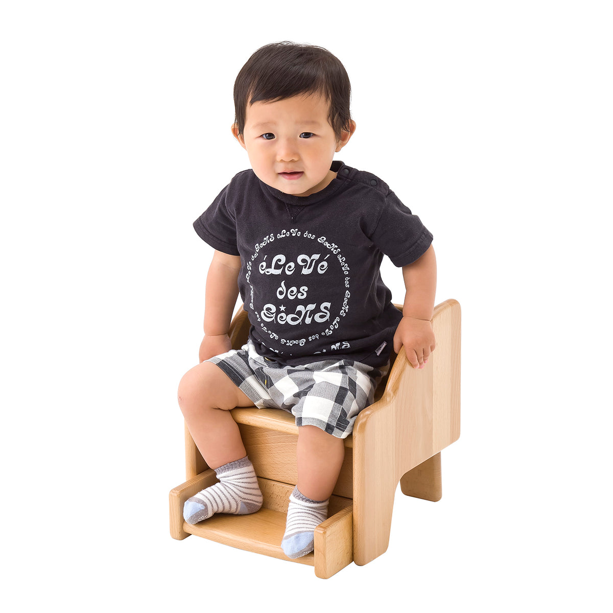 0歳児におすすめ！足置きの高さを変えられる 食事用スタッキング3段