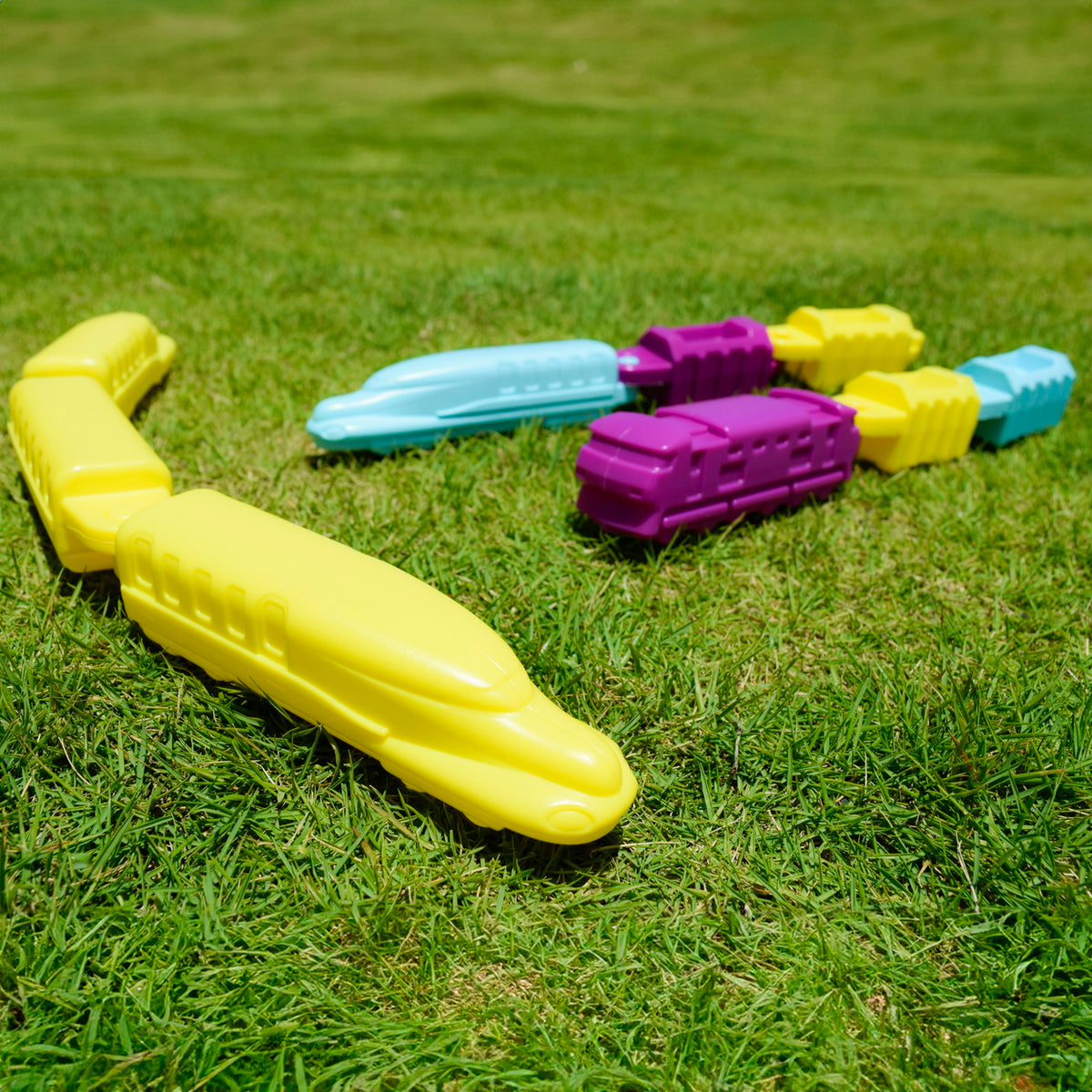 幼児にもつかみやすい大きさ のりものトイ・電車セット — コドモンストア