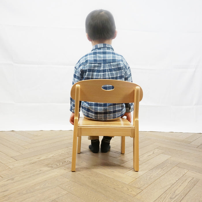 66年も保育の椅子に向き合い続けた職人集団が作る逸品 チェアーココナ