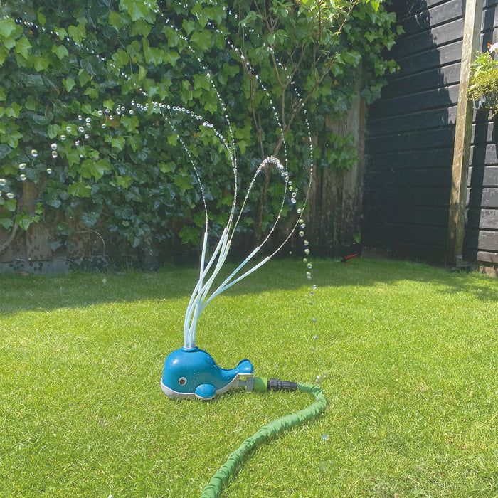 ユニークな動きのスプリンクラー　スプラッシュホエール