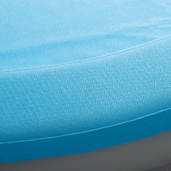 水たまりあそびが、そのままプールに？！ 水たまりプール