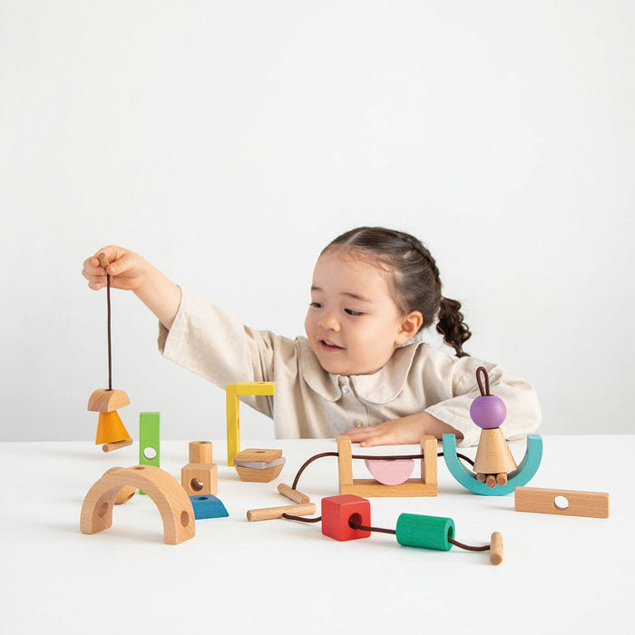 ひも通しのその先の遊びが楽しめる！ひも通しブロック スウィンギーボリュームセット