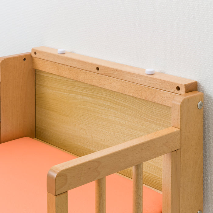 コンパクトに折りたたみ可能！ベビーナ折りたたみおむつ交換台