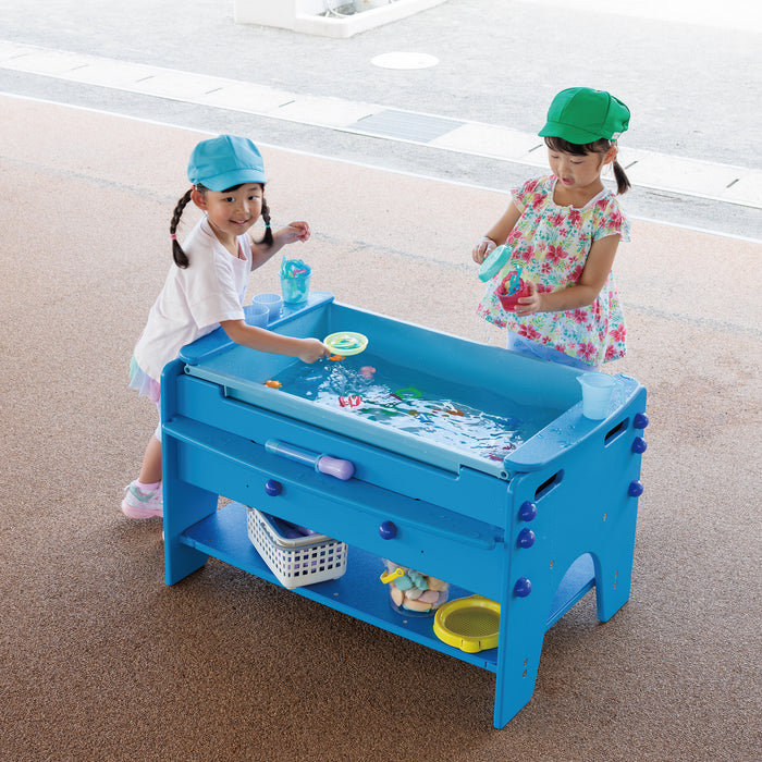 置くだけであそび場に！水・砂あそびステーション