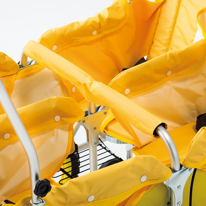 安心のハンドブレーキ付き 対面式4人乗りおさんぽ車 セフティエース2