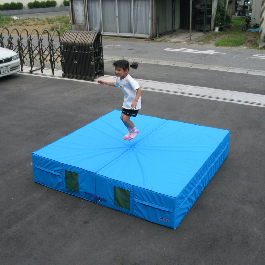 P-40_1_1024x1024.jpg?v=1751453200